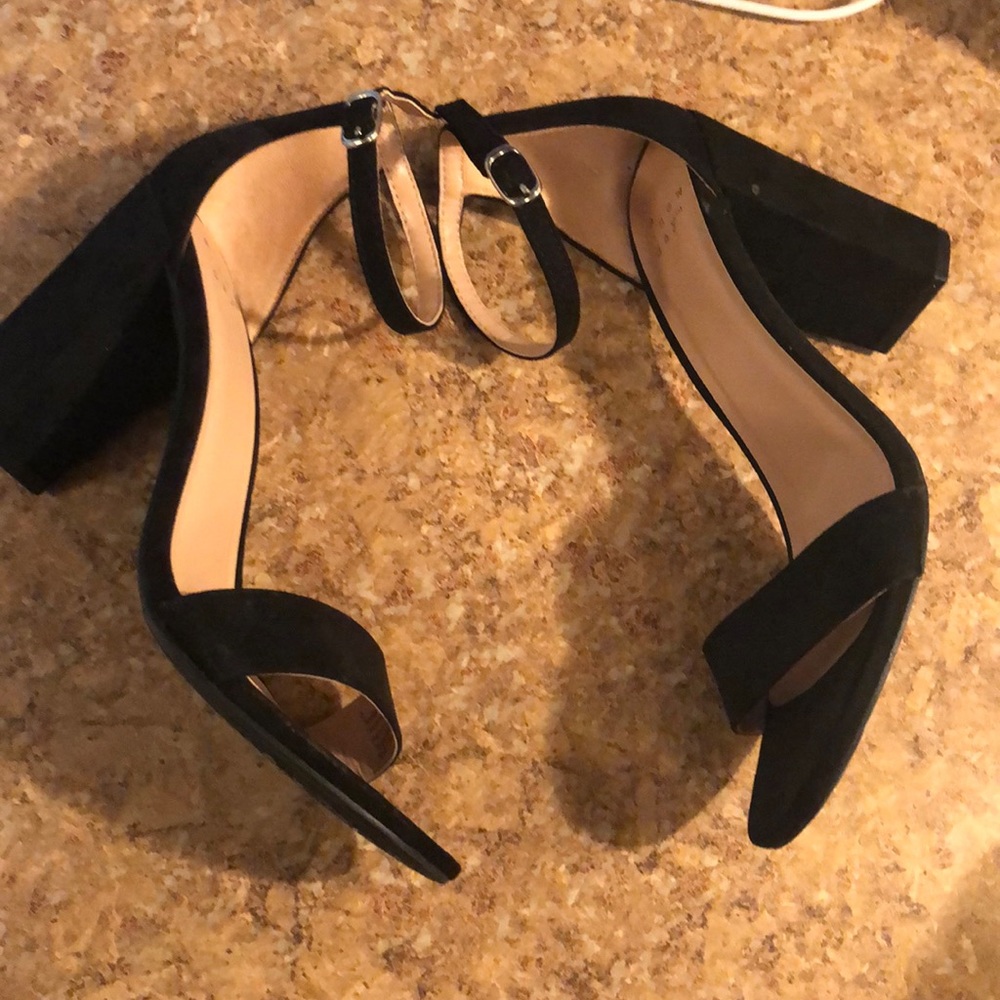 High heels - Picture 2 of 3